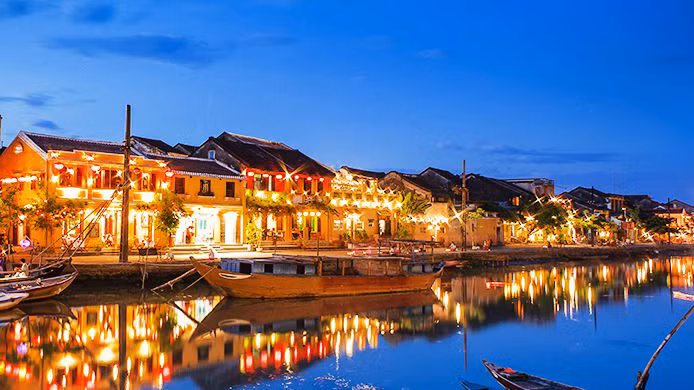 Etrangers bloqués à Hoi An: des ambassadeurs de bonne volonté du tourisme ảnh 2