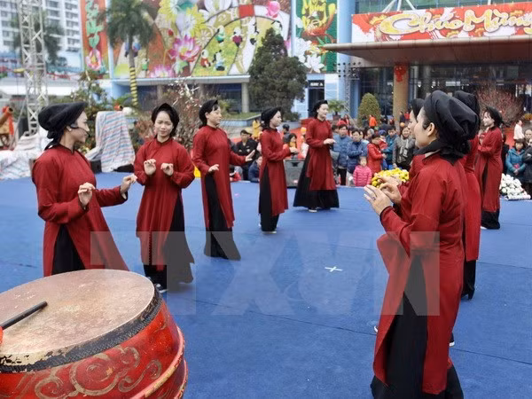 Présentation du chant Xoan à des experts asiatiques ảnh 1 Présentation du chant Xoan à des experts asiatiques ảnh 1