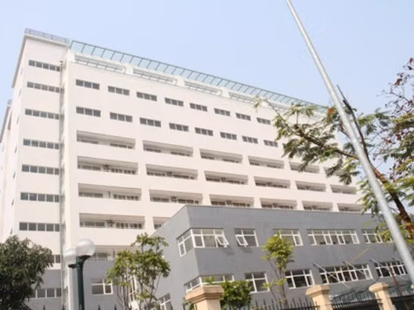 Remise des installations d’un "hôpital vert" ảnh 1