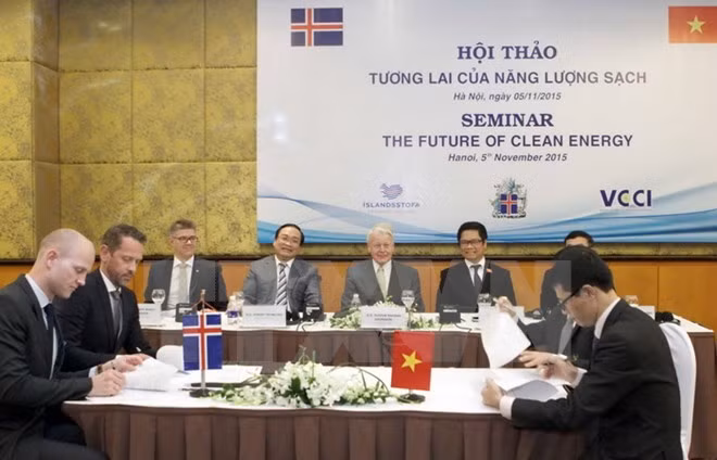 Vietnam et Islande coopèrent dans le développement des énergies propres ảnh 1