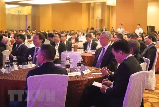 Sommet d’affaires et d’investissement de l’ASEAN 2018 à Singapour ảnh 1