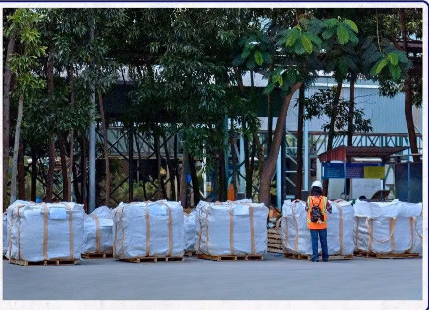 Vicem Ha Tien exporte avec succès un premier lot de ciment vers les États-Unis ảnh 1