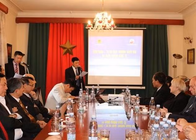 Exposé sur la Mer Orientale en République tchèque ảnh 1