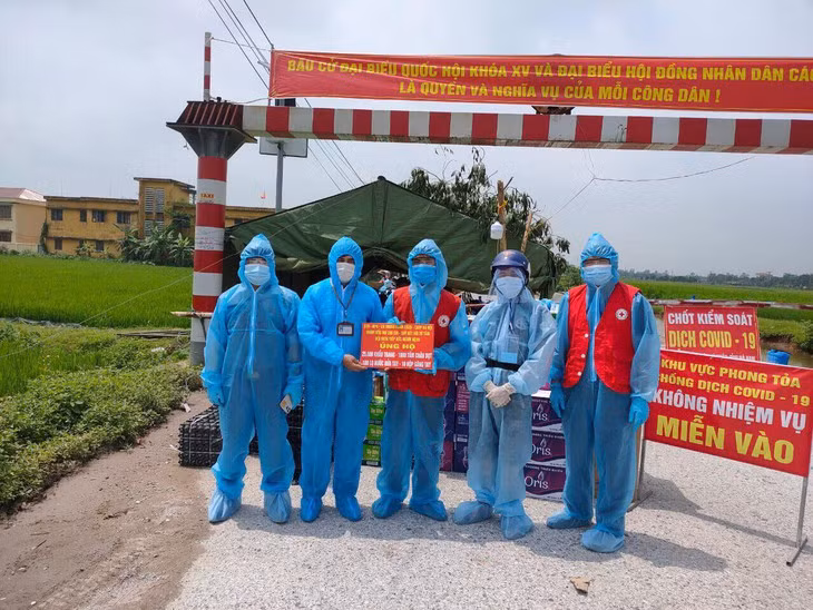 La solidarité au cœur de la tourmente épidémique ảnh 1 La solidarité au cœur de la tourmente épidémique ảnh 1
