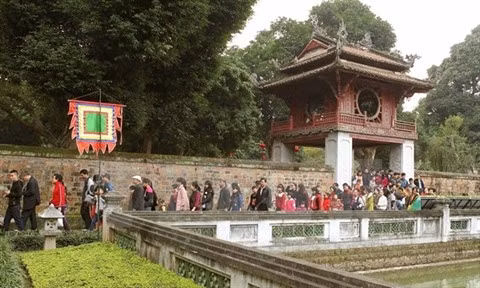 Journal malaisien: "Le Vietnam est un comme un aimant attirant les touristes" ảnh 1