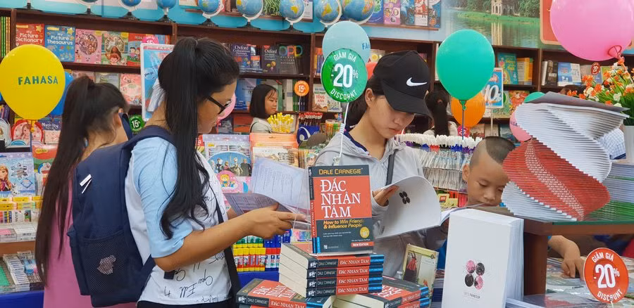 Ouverture de la fête des livres de l'automne 2018 ảnh 2