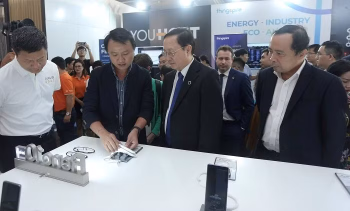 Faire du Vietnam un centre d’intelligence artificielle de la région et du monde ảnh 2