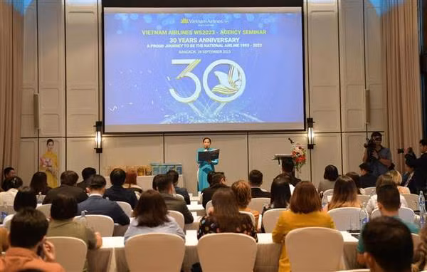 Vietnam Airlines ouvra une nouvelle ligne directe Vietnam-Thaïlande en novembre ảnh 2 Vietnam Airlines ouvra une nouvelle ligne directe Vietnam-Thaïlande en novembre ảnh 2