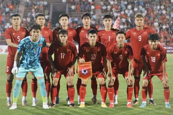 Le Vietnam bat Guam 6-0 lors des éliminatoires de la Coupe d'Asie U23 ảnh 1