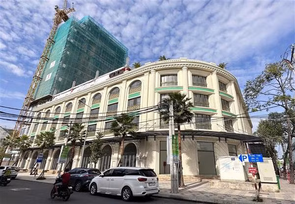 Can Tho inaugure un parking de 9 étages d'une capacité de 1.000 voitures ảnh 1