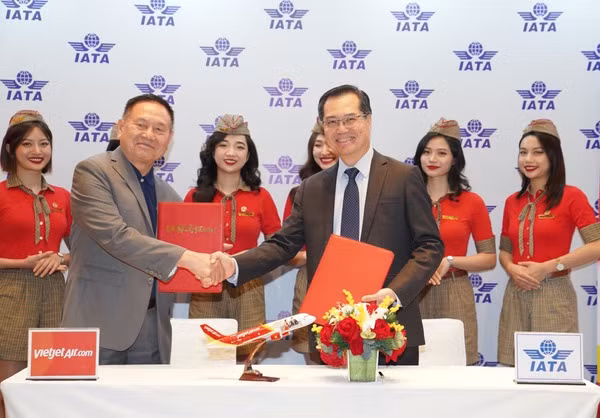 L’Institut d’aviation de Vietjet participe au réseau international de formation de l'IATA ảnh 1
