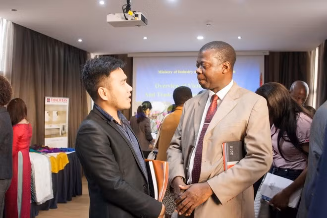 Renforcement de la coopération économique Vietnam-Mozambique ảnh 1