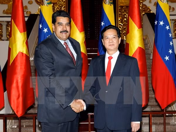 Des dirigeants reçoivent le président vénézuélien ảnh 2