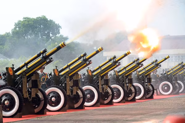 Le Vietnam célèbre en grande pompe sa 70e Fête nationale ảnh 1