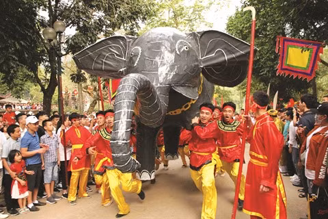 Les fêtes traditionnelles pas la foire d’empoigne ảnh 2 Les fêtes traditionnelles pas la foire d’empoigne ảnh 2