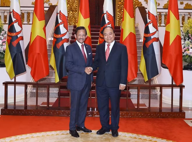 Le PM Nguyen Xuan Phuc souligne l'importance du partenariat intégral Vietnam-Brunei ảnh 1