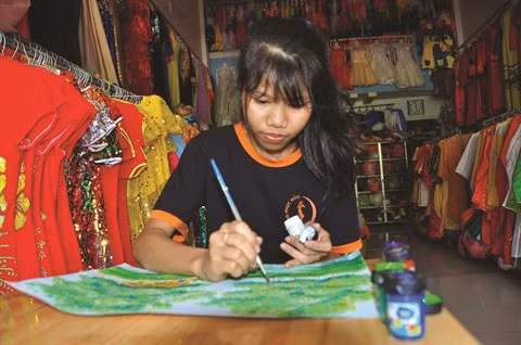 Thach Chành Dô peint pour elle et pour la vie ảnh 1