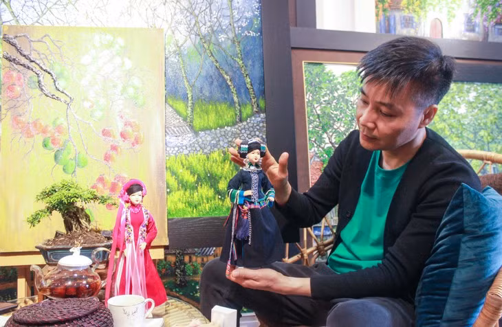 Nguyên Hoàng Anh et ses poupées aux costumes ethniques ảnh 2