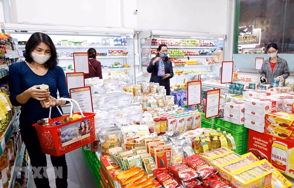 Les ventes au détail de biens et de services à Hanoi progressent de 11,1% en février ảnh 2