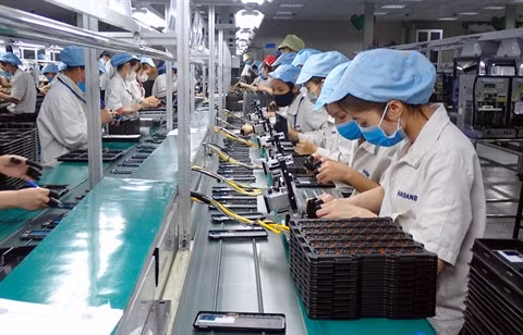 Les exportations de téléphones et d’ordinateurs atteignent plus de 10 milliards de dollars ảnh 1
