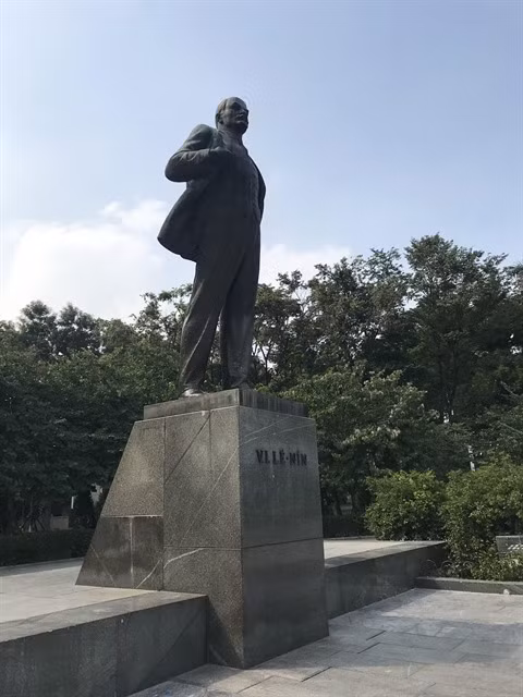La statue de Lénine à Hanoï, l’une des dernières d’Asie ảnh 1 La statue de Lénine à Hanoï, l’une des dernières d’Asie ảnh 1