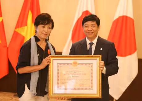 Agent orange : une ami japonaise proche des victimes vietnamiennes à l’honneur ảnh 1