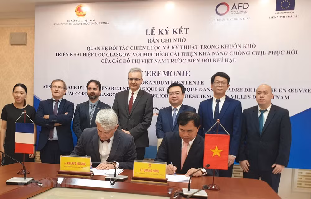 Le ministère de la Construction et l'AFD s’associent pour soutenir la résilience du Vietnam ảnh 1 Le ministère de la Construction et l'AFD s’associent pour soutenir la résilience du Vietnam ảnh 1