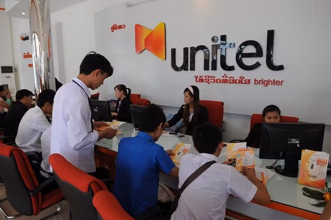 Le Vietnam a investi près de 5 milliards de dollars au Laos ảnh 1