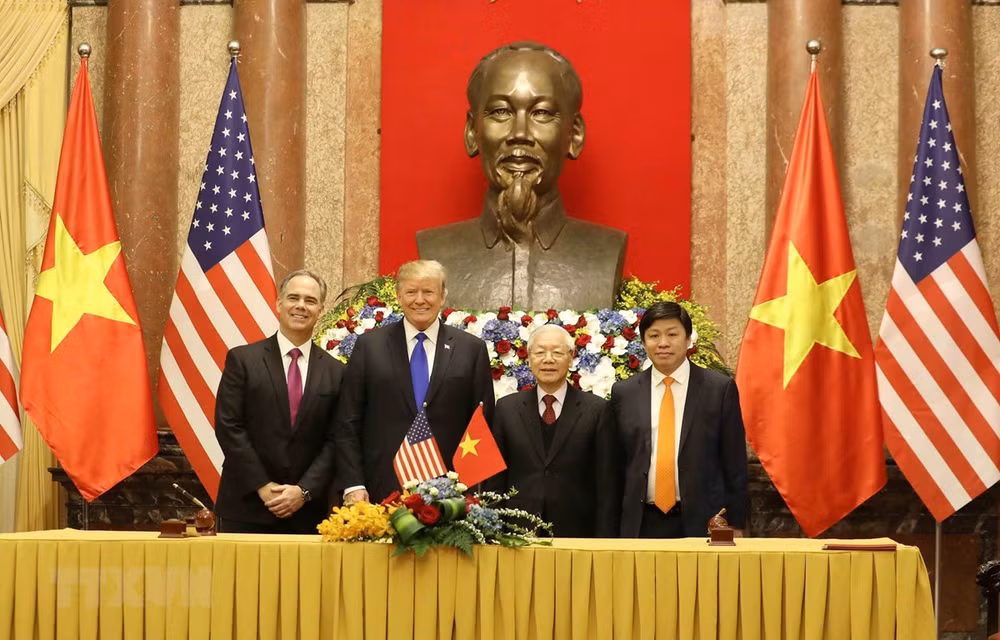 Le Vietnam et les Etats-Unis signent des documents de coopération bilatérale ảnh 1