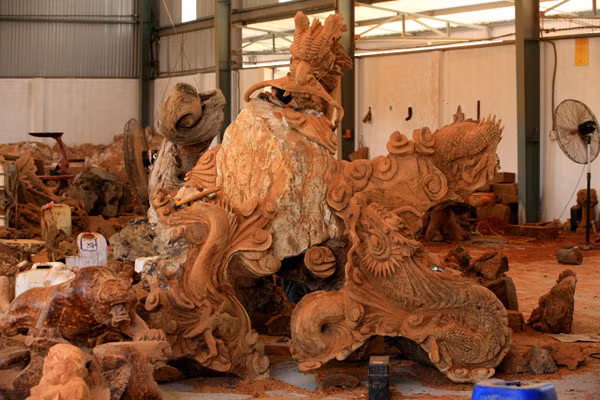 La sculpture sur bois de Dông Giao ảnh 1