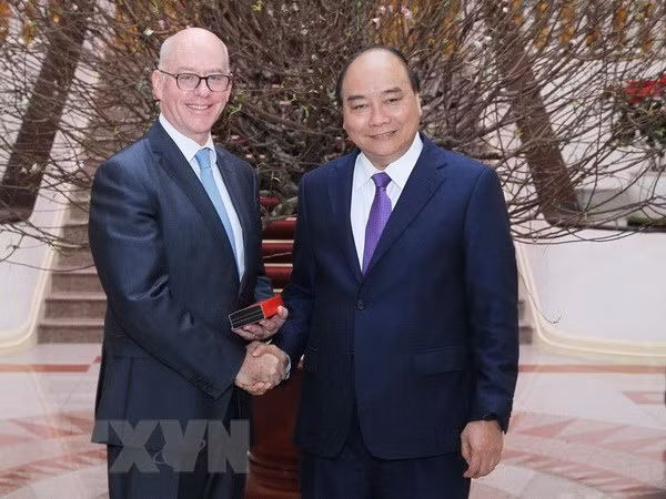 ​ Le PM Nguyen Xuan Phuc reçoit un dirigeant du FMI ảnh 1