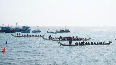 Course de pirogues de Ly Son ảnh 1
