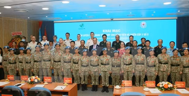 Hôpital de campagne de niveau 2 No 3 du Vietnam en dernière formation ảnh 1