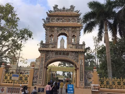 Vinh Tràng, la plus belle pagode de la province de Tiên Giang ảnh 1