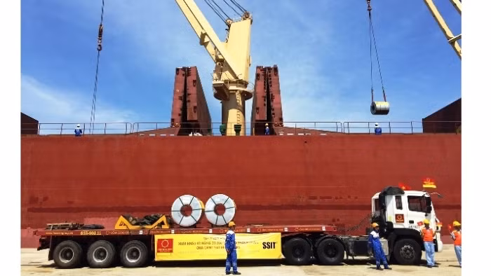 Exportation de 20.000 tonnes de tôle vers les États-Unis ảnh 1