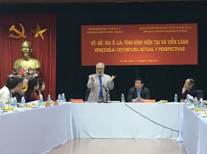 Table ronde sur le Venezuela à Hanoi ảnh 1
