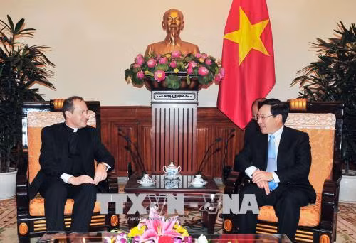 Le sous-secrétaire du Vatican pour les relations avec les États se rend au Vietnam ảnh 2