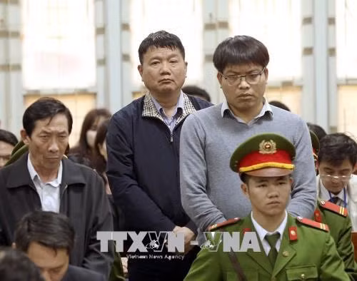 Trinh Xuân Thanh condamné à la perpétuité, Dinh La Thang à 13 ans de prison ảnh 1