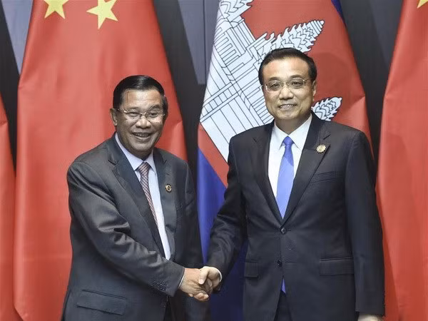 Chine et Cambodge souhaitent renforcer leur coopération ảnh 1