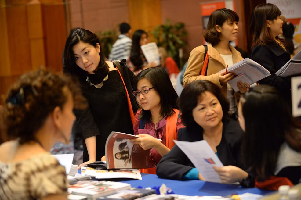 Bientôt les journées d'information sur les bourses de l’UE à Hanoi et HCM-Ville ảnh 1