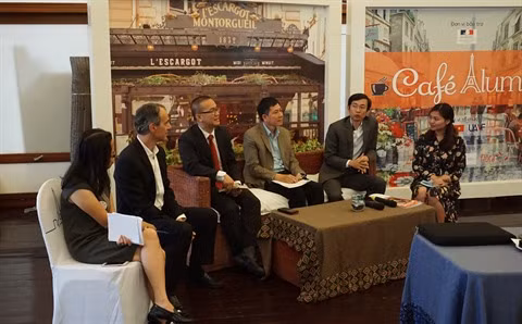 Le tourisme durable au centre de la deuxième Café Alumni ảnh 2
