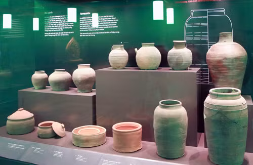 Exposition d'objets archéologiques au nouveau siège de l'Assemblée nationale ảnh 1