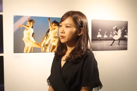 Photographie : "Regards croisés" sur la danse contemporaine ảnh 2