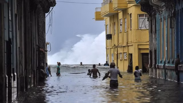 Message de sympathie à Cuba ảnh 1
