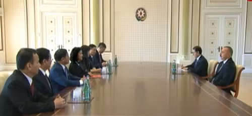 Une délégation du PCV en visite de travail en Azerbaïdjan ảnh 1