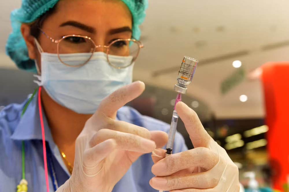 La Thaïlande s’attend à avoir 140 millions de doses de vaccins cette année ảnh 1