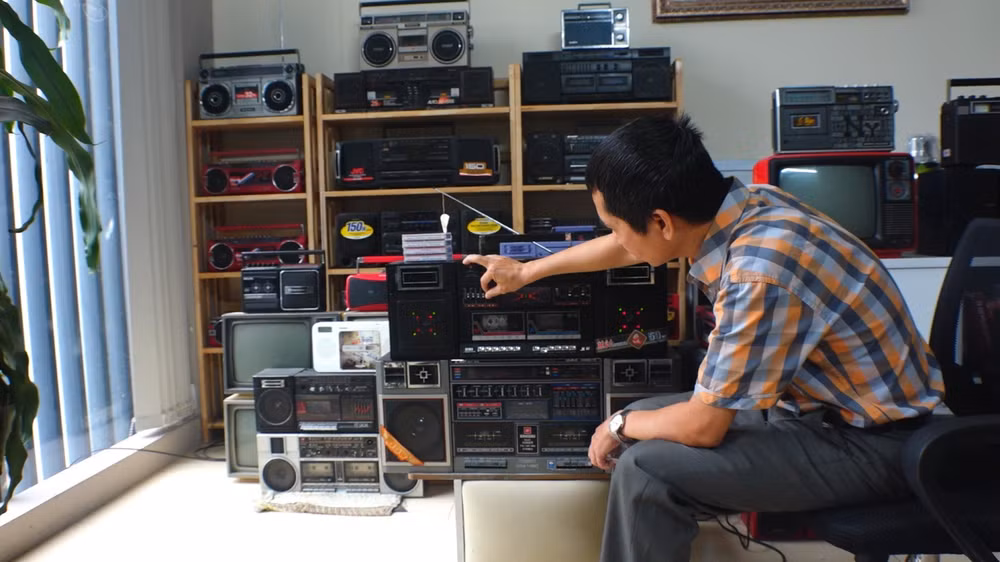 Xuân Thuy et sa collection de 1.000 anciens radiocassettes à Hanoï ảnh 2