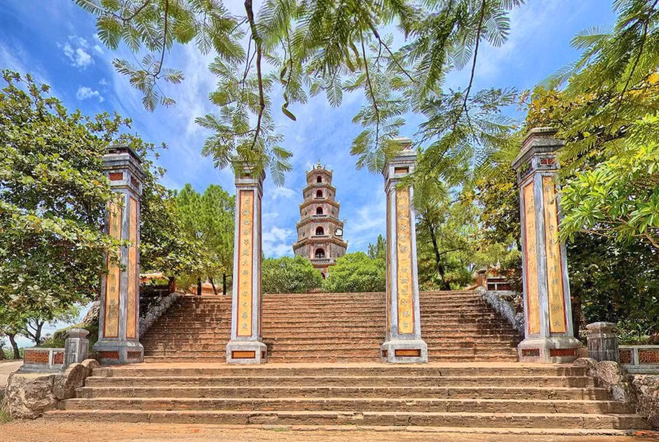 Thua Thien-Huê rouvre des destinations touristiques avec des mesures anti-COVID-19 ảnh 3 Thua Thien-Huê rouvre des destinations touristiques avec des mesures anti-COVID-19 ảnh 3