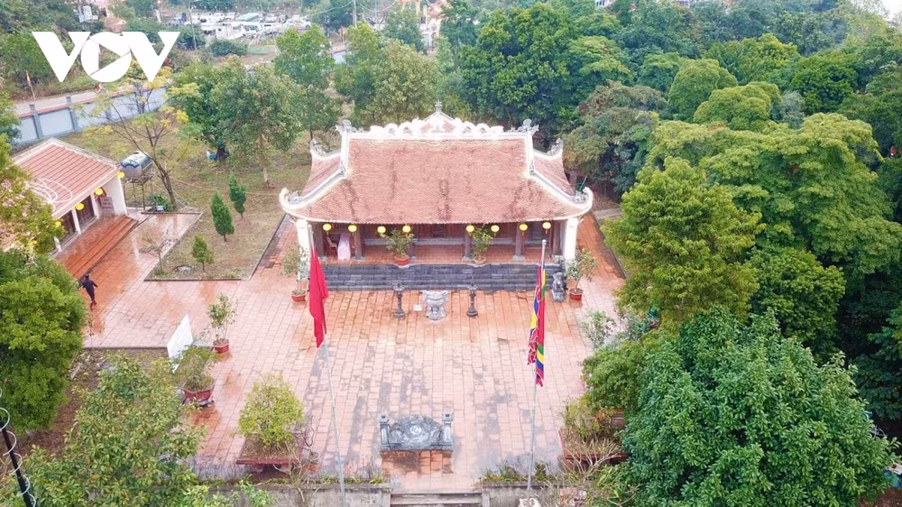 Miêu Ông - Miêu Bà, un site de pèlerinage réputé à Quang Ninh ảnh 1