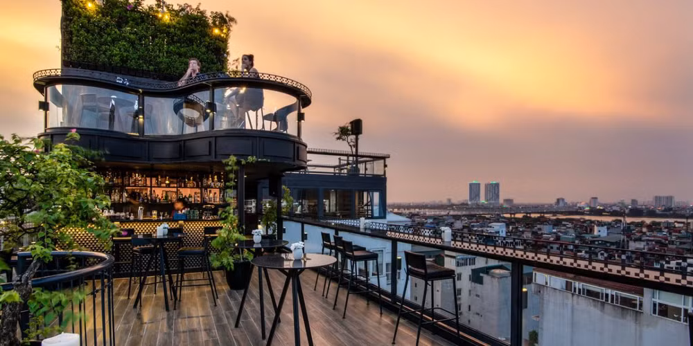 Un hôtel à Hanoï devient l’hôtel ayant le plus beau toit dans le monde ảnh 1